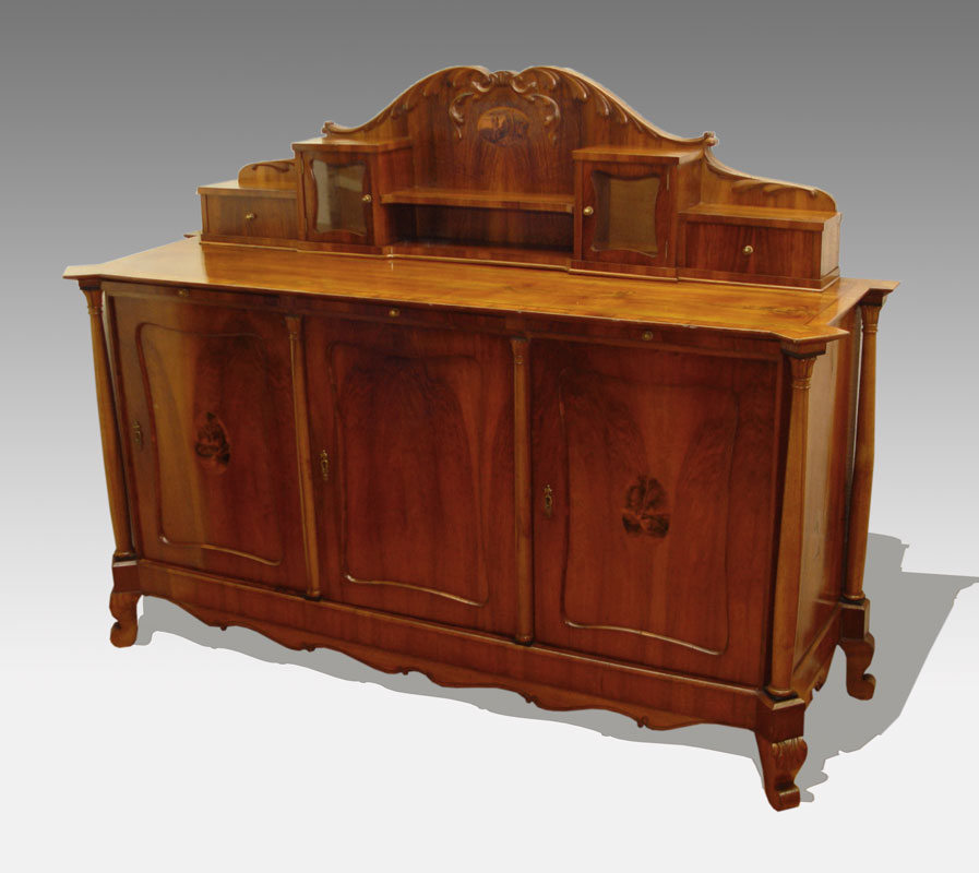 19TH CENTURY EUROPEAN CUSTOM