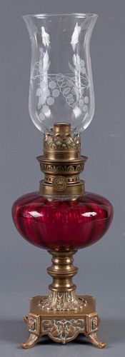 19TH CENTURY FRENCH OIL LAMPWith