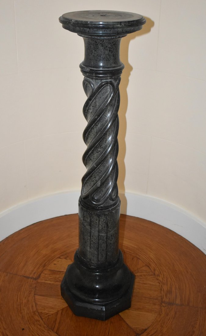19TH CENTURY GREEN VARIEGATED