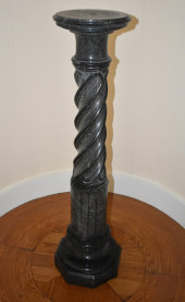 19TH CENTURY GREEN VARIEGATED