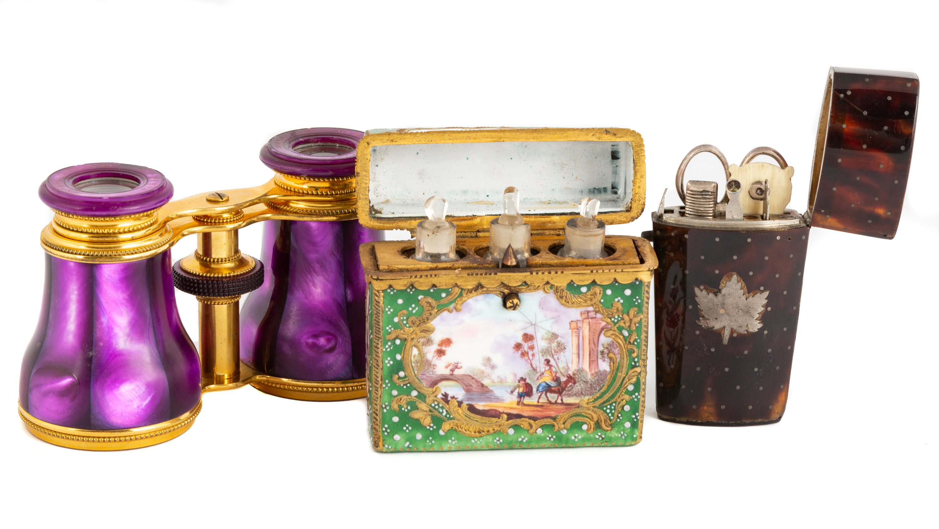 19TH CENTURY LADIES ACCESSORIES