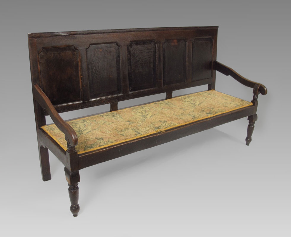 19TH CENTURY OAK HIGHBACK SETTLE: 5