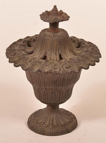 19TH CENTURY SMALL CAST IRON