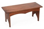 19TH CENTURY-STYLE LOW BENCH C