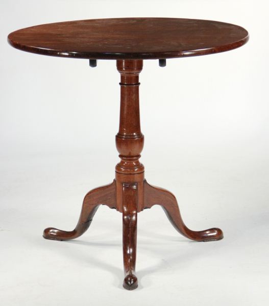 19th Century Tilt Top Tablewalnut