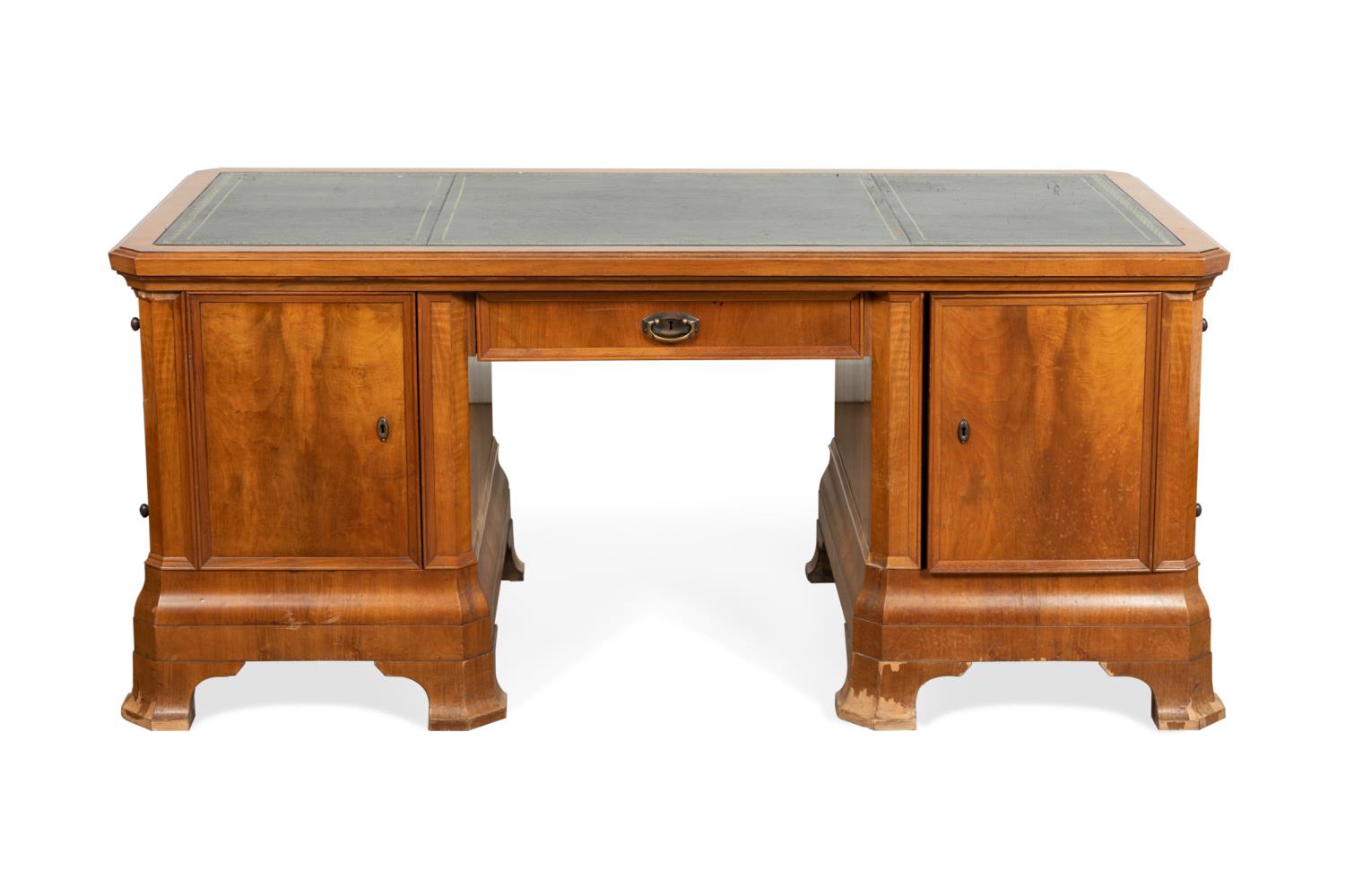 19TH/20TH C. EUROPEAN MAHOGANY