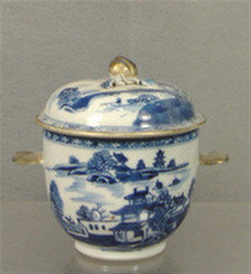 2 19th c Chinese export porcelain