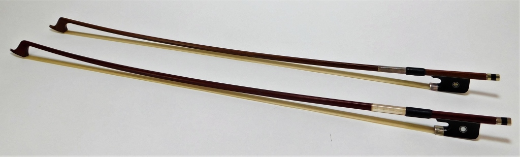 2 AMERICAN FULL SIZE HORSE HAIR