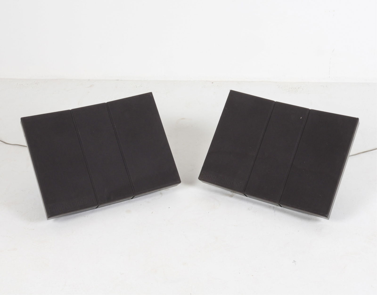 (2) BANG & OLUFSEN 'BEOVOX' RL 45.2