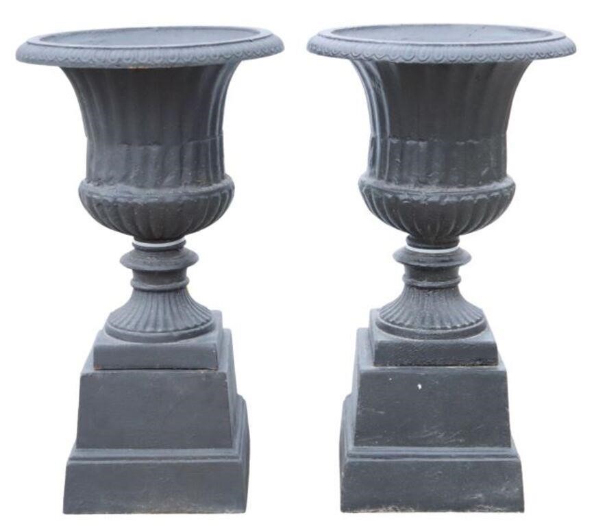 (2) BLACK CAST IRON CAMPANA FORM