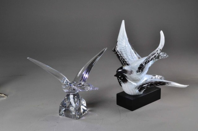 (2) BLOWN GLASS SCULPTURE OF