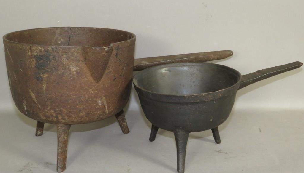 2 CAST IRON SKILLETSca. 1800;