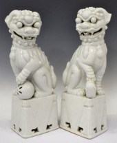 (2) CHINESE BLANC DE CHINE POR
