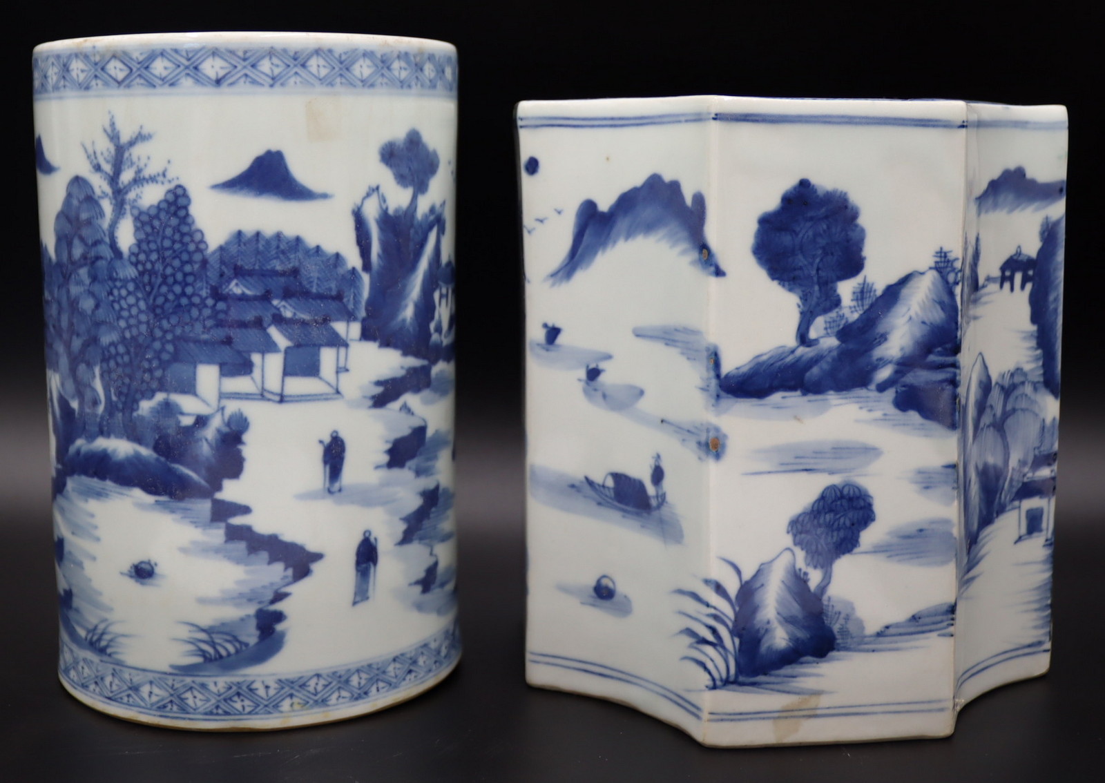 (2) CHINESE BLUE AND WHITE BRUSH