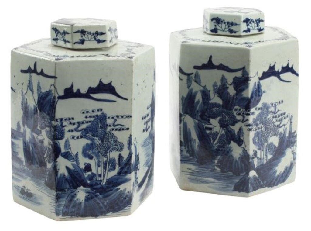 (2) CHINESE BLUE & WHITE