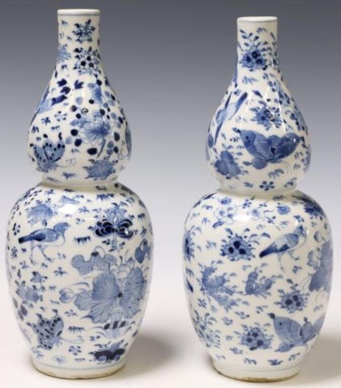 (2) CHINESE BLUE & WHITE DOUBLE