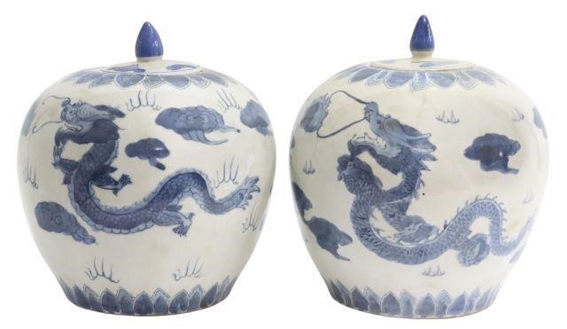 (2) CHINESE BLUE & WHITE