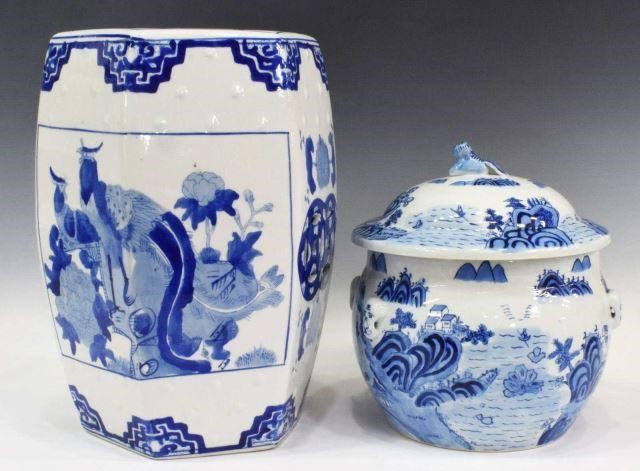 (2) CHINESE BLUE & WHITE GARDEN