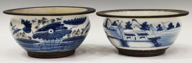 (2) CHINESE BLUE & WHITE