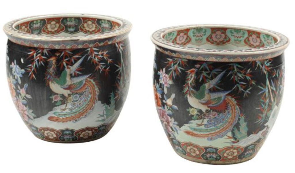 (2) CHINESE FAMILLE NOIRE PORCELAIN