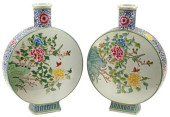 (2) CHINESE FAMILLE ROSE PORCE
