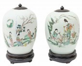(2) CHINESE FAMILLE ROSE PORCE