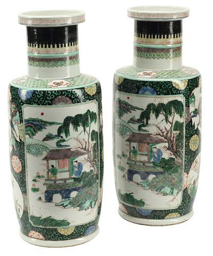 (2) CHINESE FAMILLE VERTE PORCELAIN