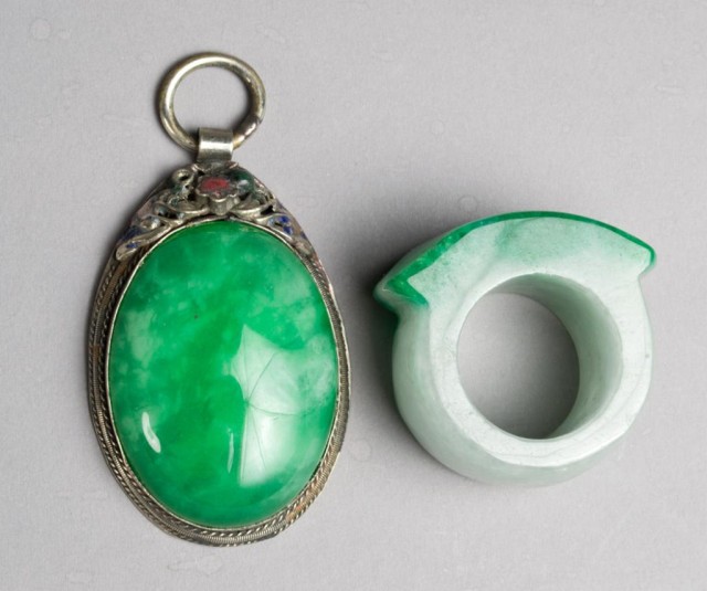 (2) Chinese Jade Pendant &