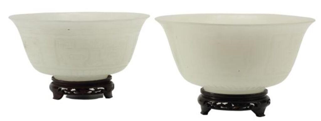 (2) CHINESE PEKING GLASS BOWLS ON