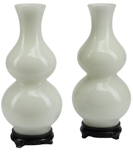 (2) CHINESE PEKING GLASS