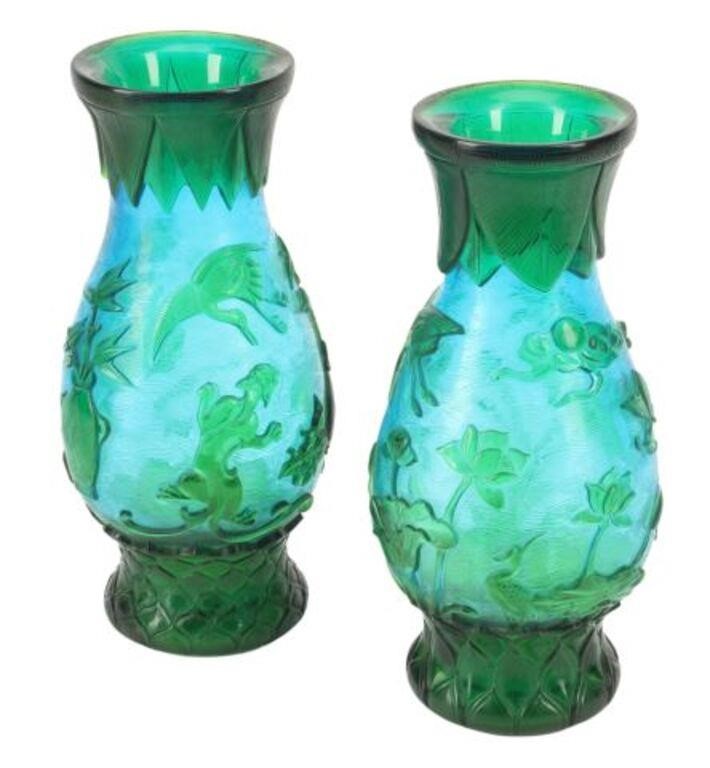 (2) CHINESE PEKING OVERLAY GLASS