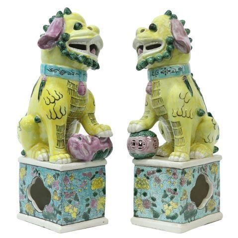 (2) CHINESE POLYCHROME PORCELAIN
