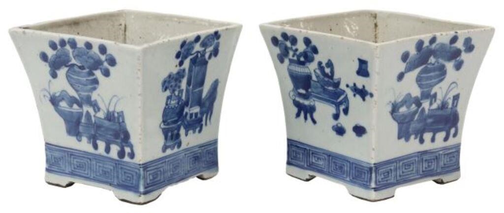 (2) CHINESE PORCELAIN BLUE &