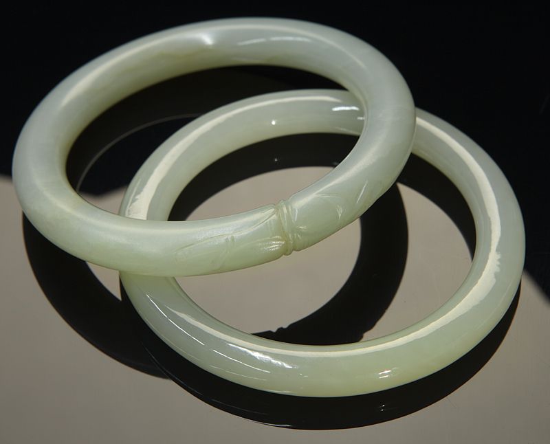 (2) Chinese Qing carved jade