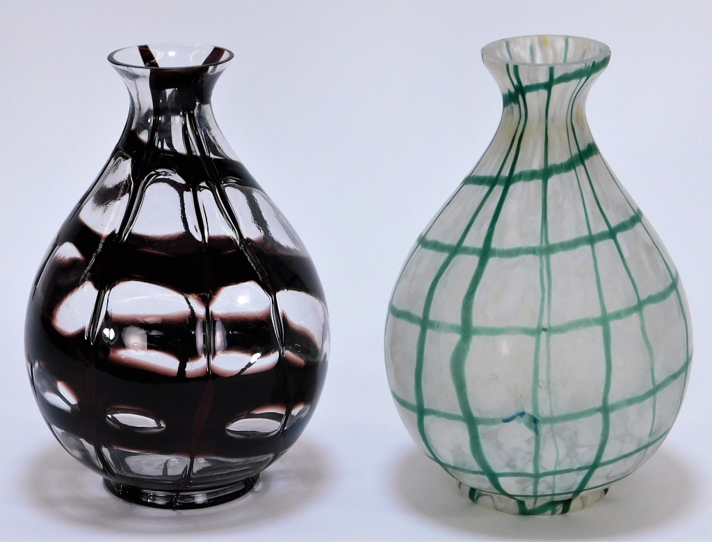 2 CZECHOSLOVAKIAN KRALIK ART