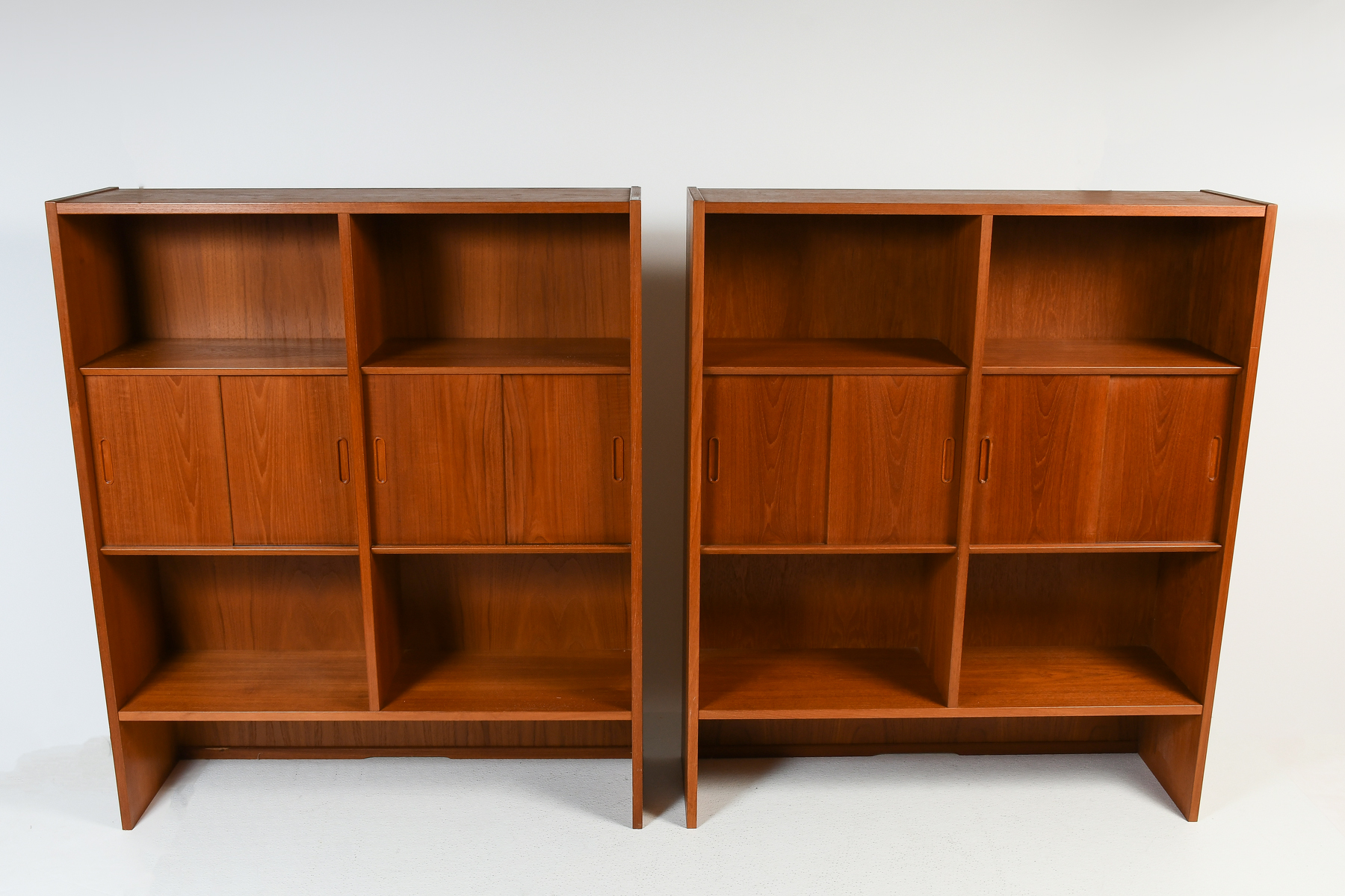 2 DANISH POUL HUNDEVAD TEAK FLOOR