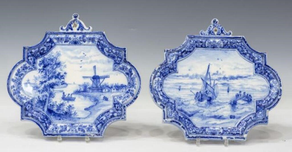 (2) DUTCH DELFT BLUE & WHITE WALL