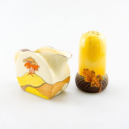 2 ENGLISH CERAMICS; 1 CREAMER, 1