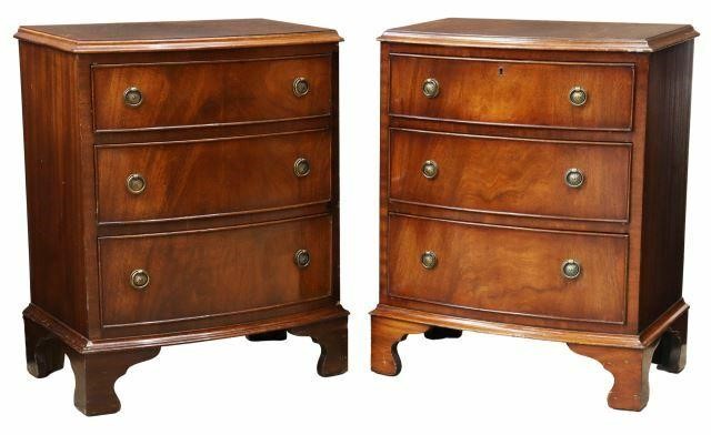 (2) ENGLISH GEORGIAN STYLE MAHOGANY