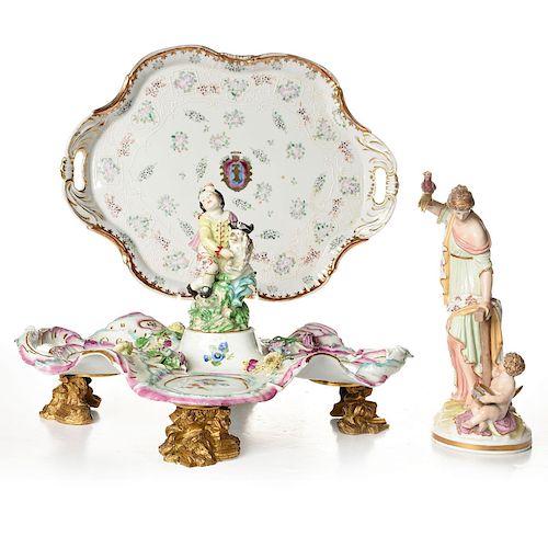 2 EUROPEAN TRAYS, 1 FIGURINEMeissen