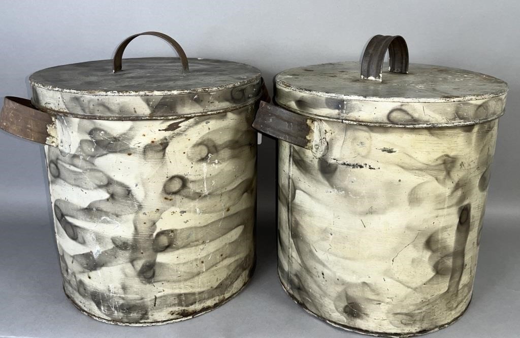 2 GREY SMOKED DECORATED LIDDED