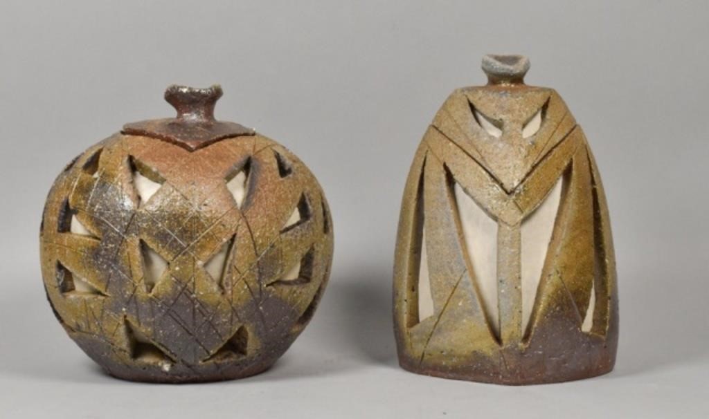 2 JAPANESE BIZEN LANTERNS2 Japanese