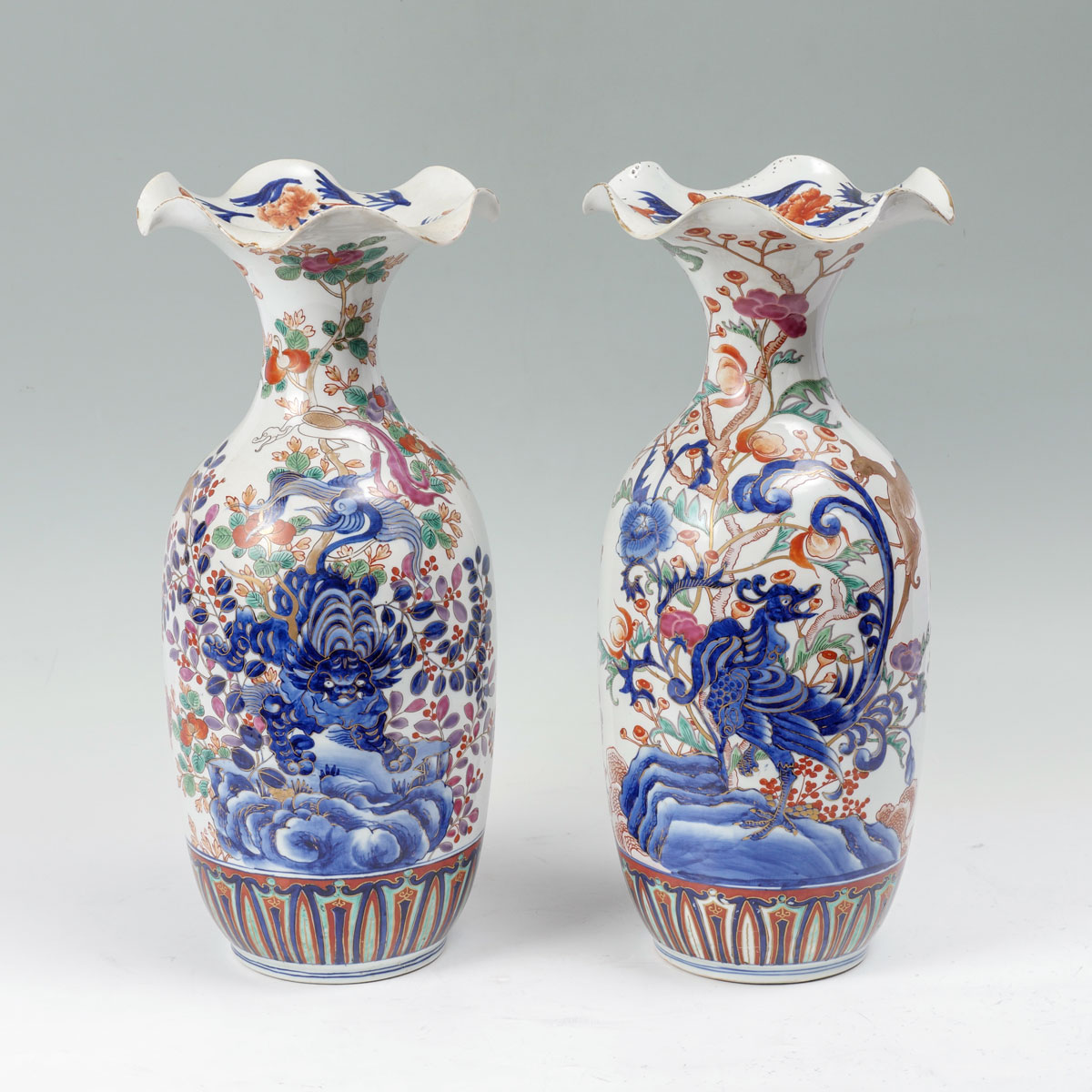 2 JAPANESE MEIJI PERIOD SCALLOPED