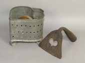 2 KITCHEN PRIMITIVES WITH HEAR