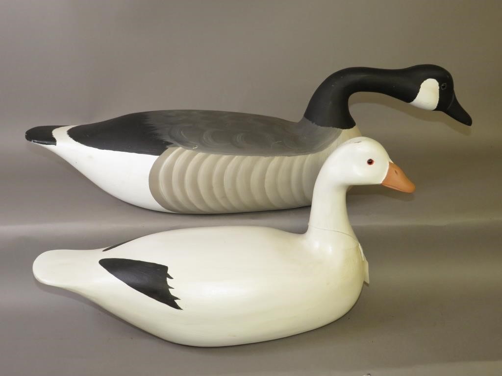 2 LIFE SIZE GOOSE DECOYS SIGNED