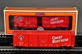 (2) LIONEL ELECTRIC TRAINS - B