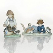 2 LLADRO FIGURINESJoy in a Bas
