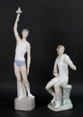 2 LLADRO PORCELAIN FIGURINES T