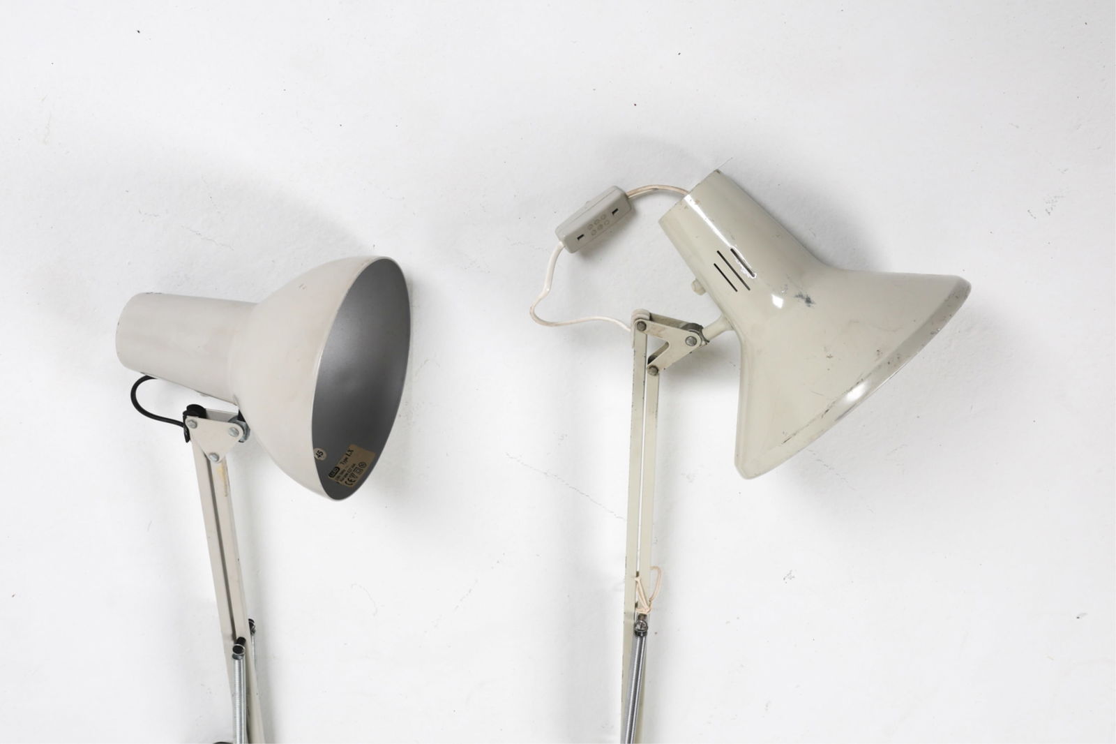 (2) LUXO ALUMINUM & STEEL ARCHITECT