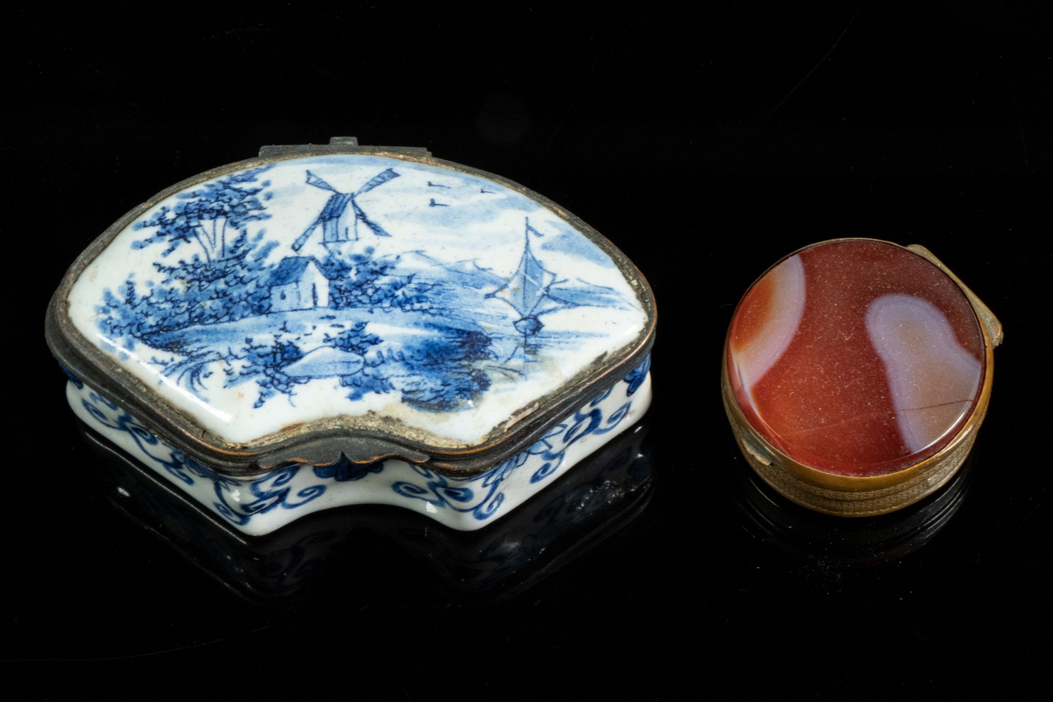 (2) MINIATURE HINGED LID BOXES